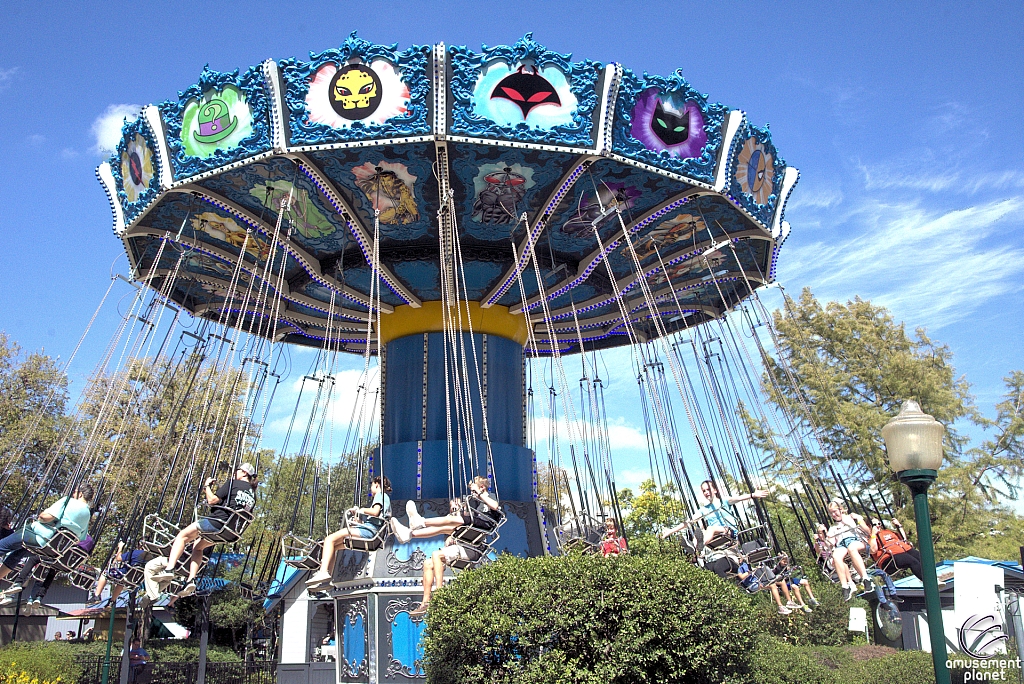 Super-Villains Swing