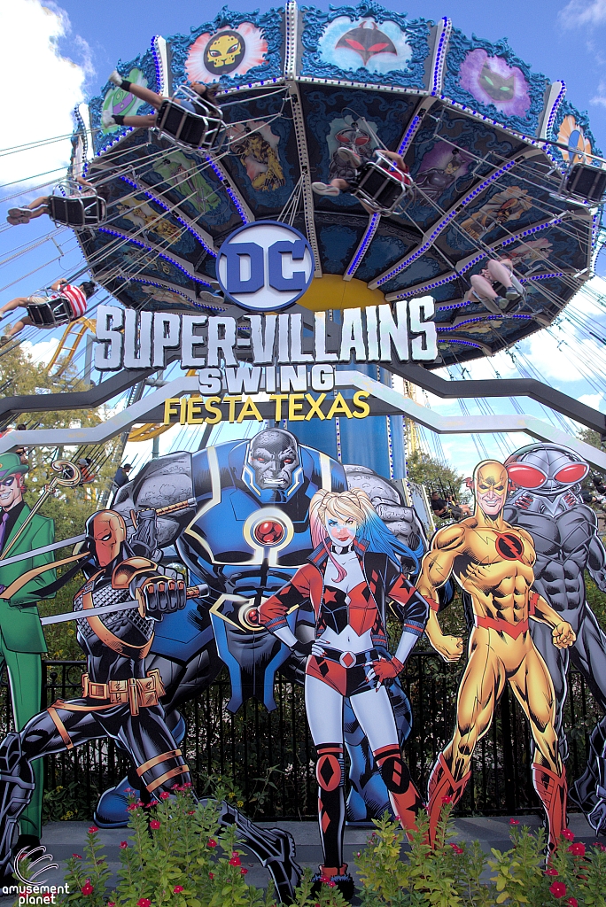 Super-Villains Swing