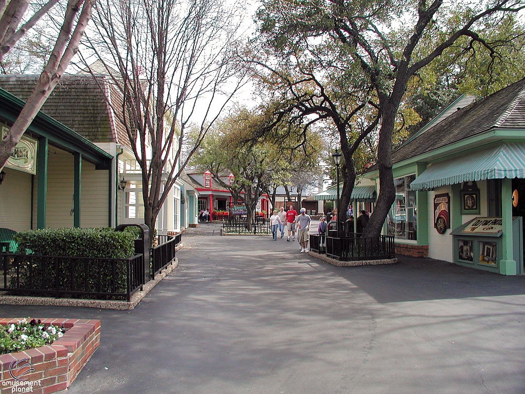 Six Flags Over Texas