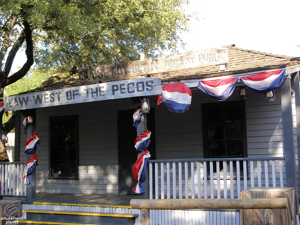 Six Flags Over Texas