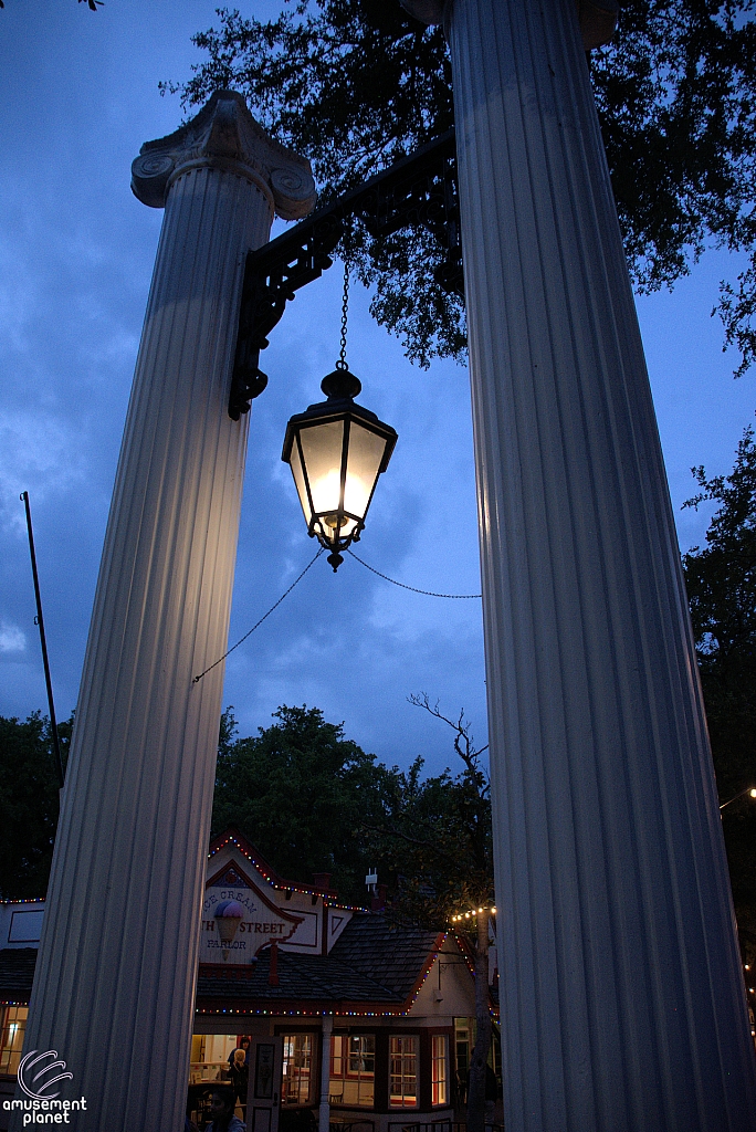 Six Flags Over Texas