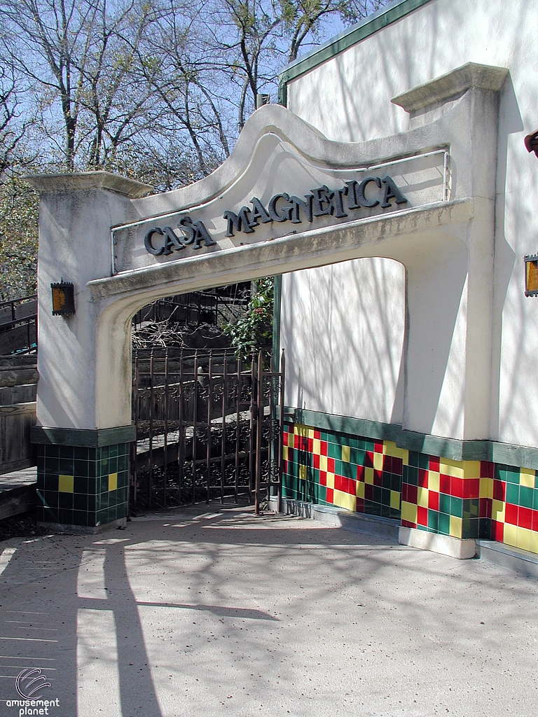 Casa Magnetica