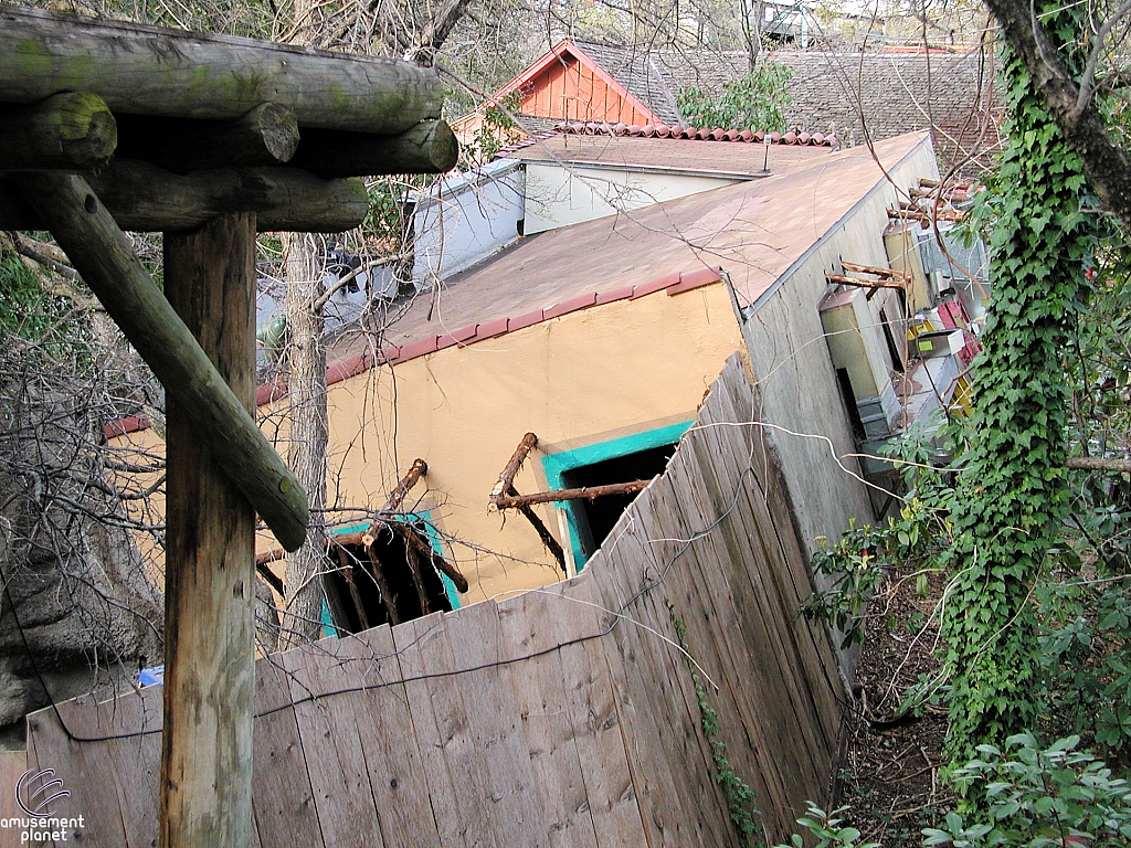 Casa Magnetica