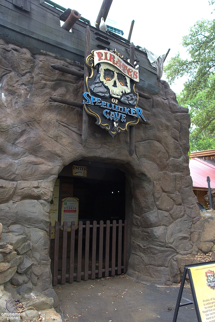 Pirates of Speelunker Cave