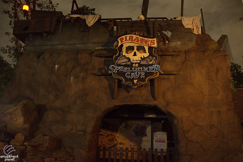 Pirates of Speelunker Cave