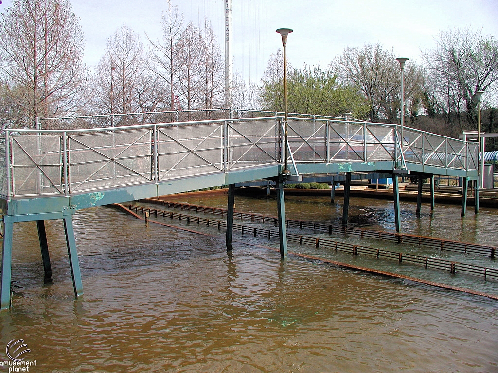 Aquaman Splashdown