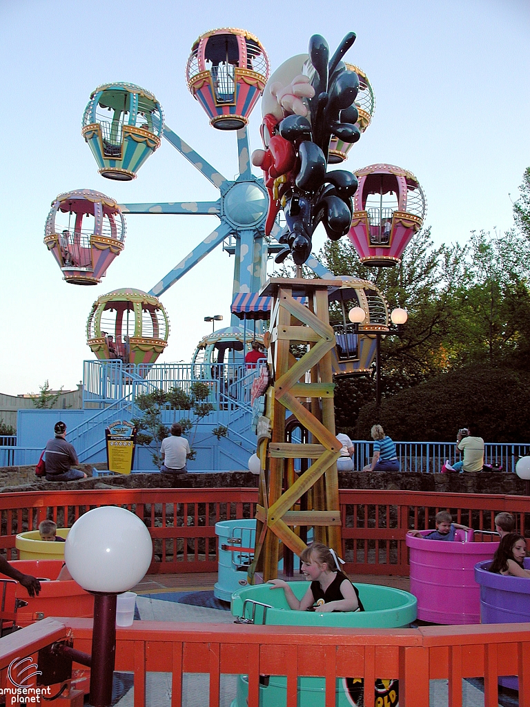 Yosemite Sam's Texas Tea Cups