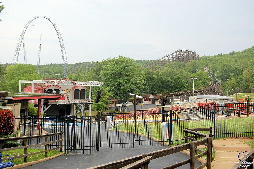 Six Flags St. Louis