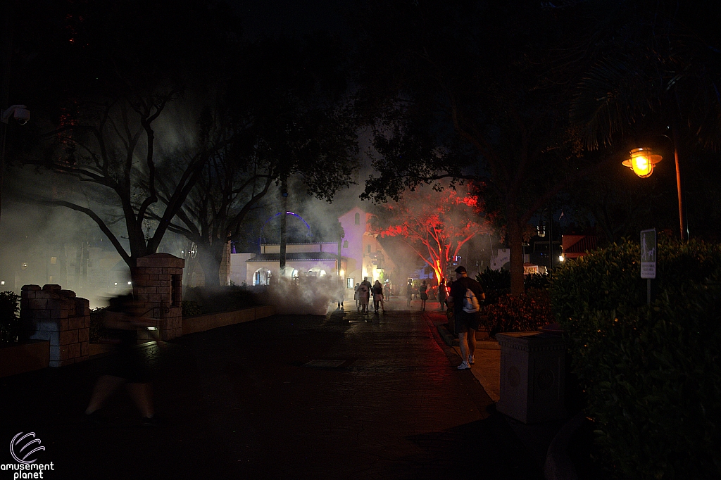 Howl-O-Scream 2025
