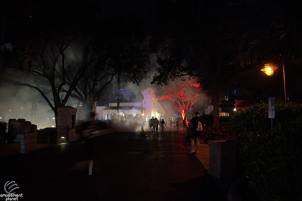 Howl-O-Scream 2025