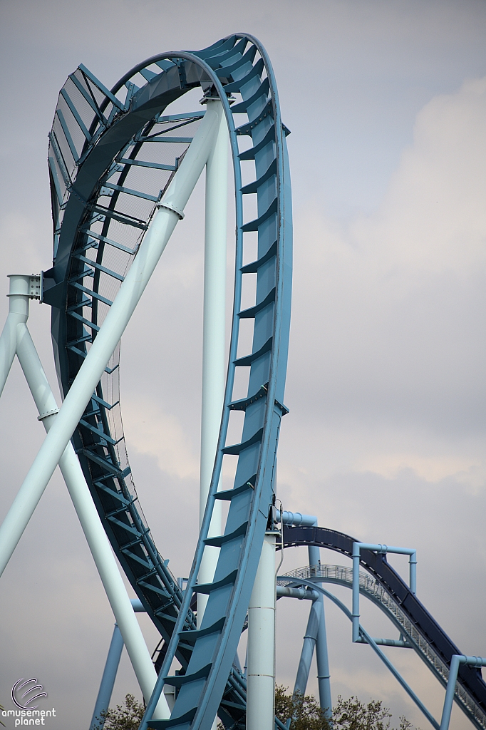 Pipeline: The Surf Coaster