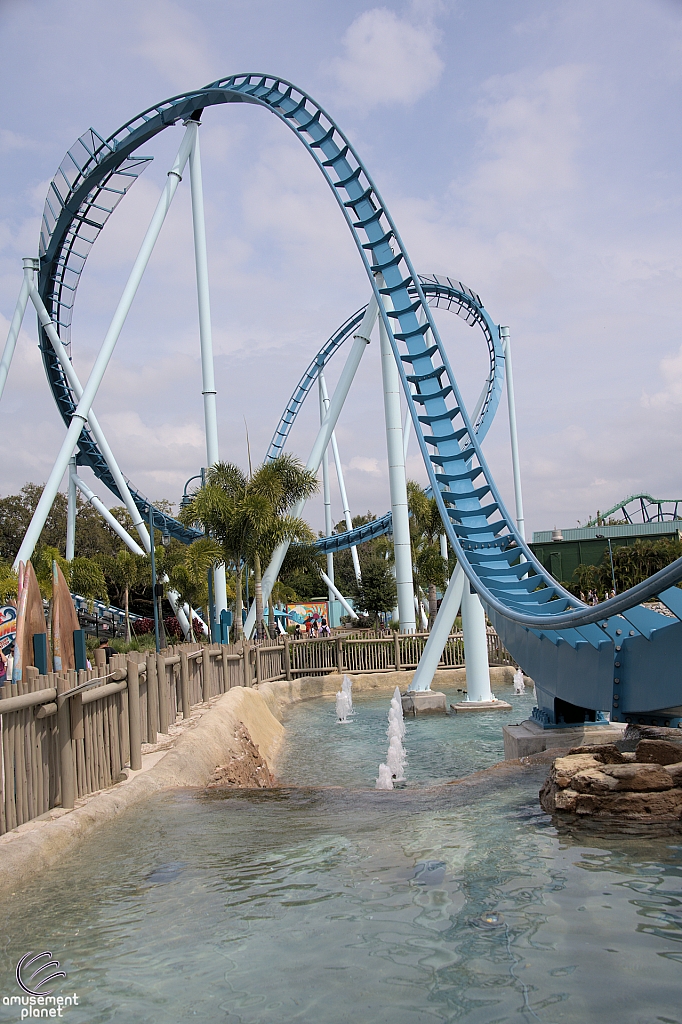 Pipeline: The Surf Coaster
