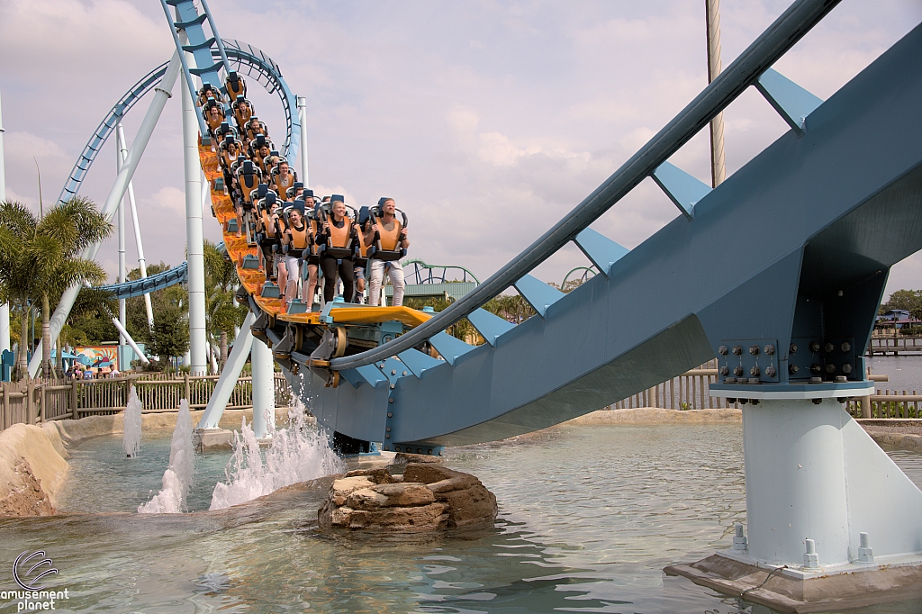 Pipeline: The Surf Coaster