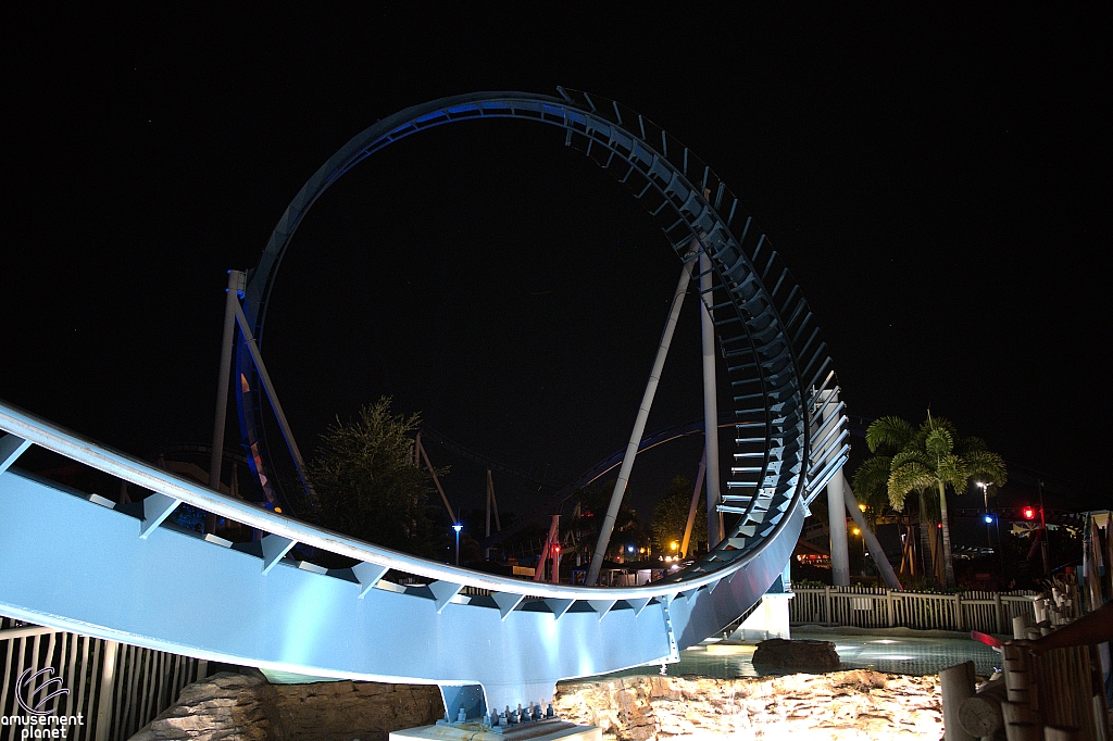 Pipeline: The Surf Coaster