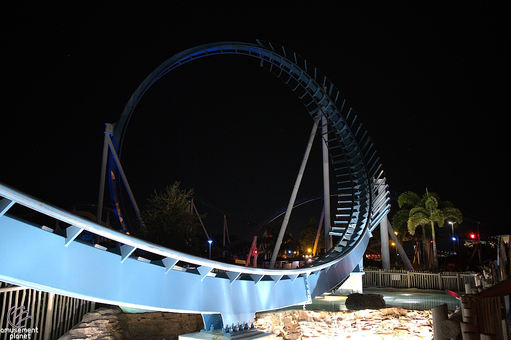 Pipeline: The Surf Coaster