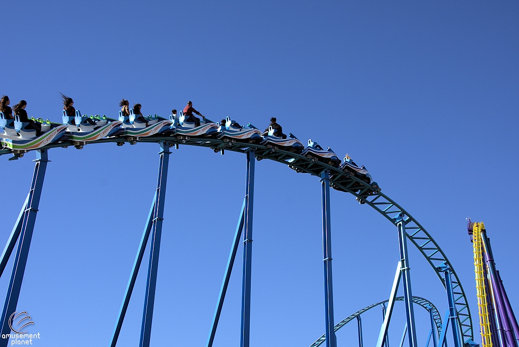 Wave Breaker: The Rescue Coaster