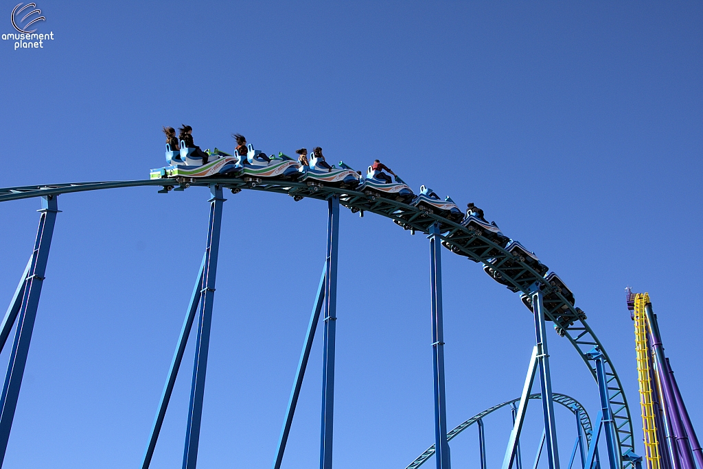 Wave Breaker: The Rescue Coaster