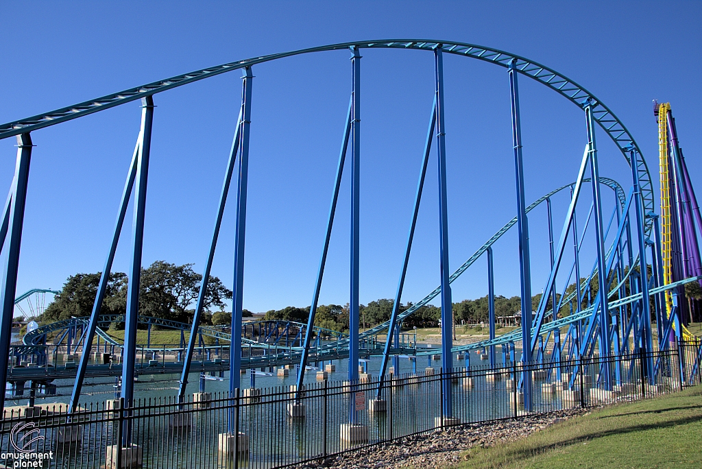 Wave Breaker: The Rescue Coaster