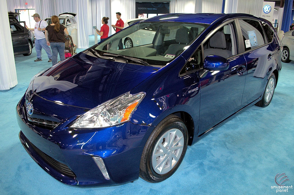 Prius V