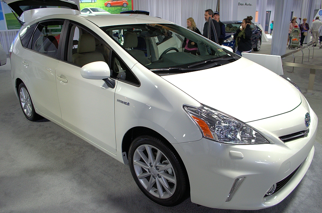 Prius V