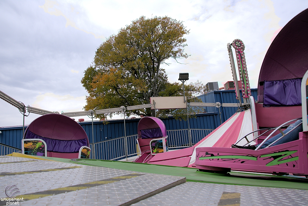 Tilt-A-Whirl