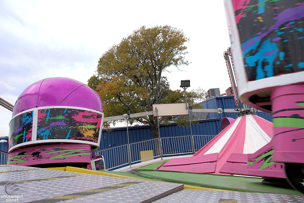 Tilt-A-Whirl