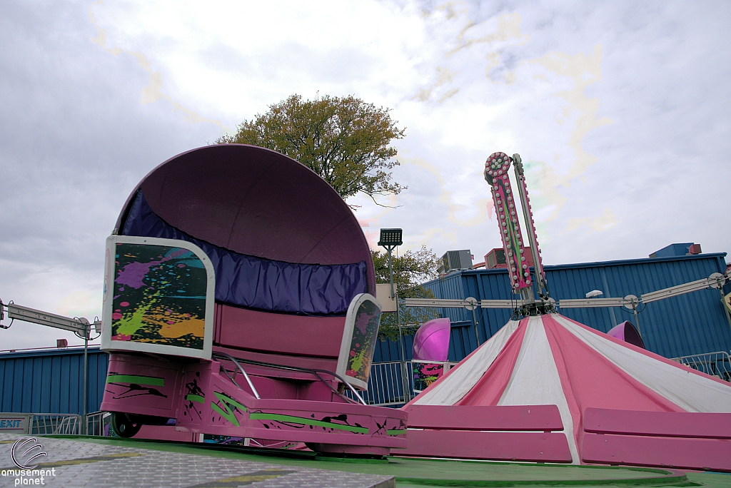 Tilt-A-Whirl