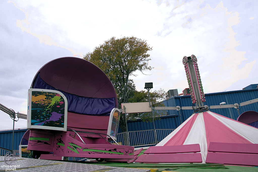 Tilt-A-Whirl