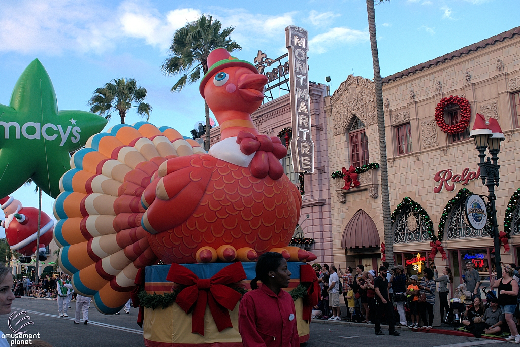 Macy's Holiday Parade 2015