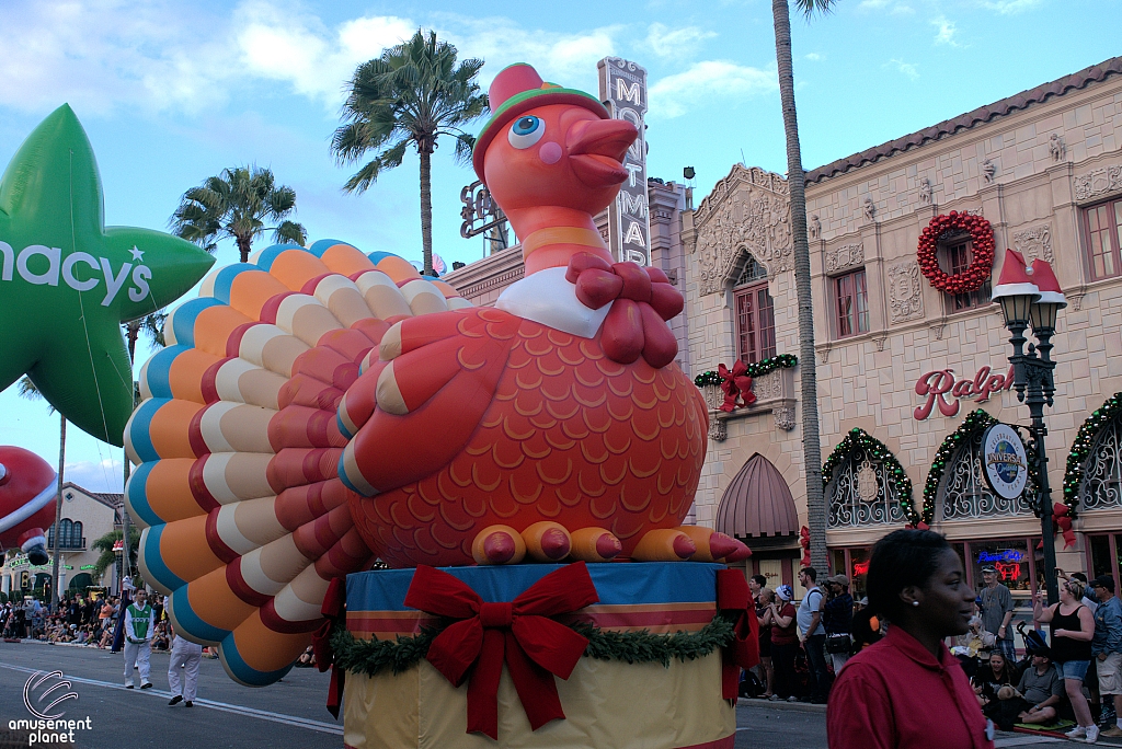 Macy's Holiday Parade 2015