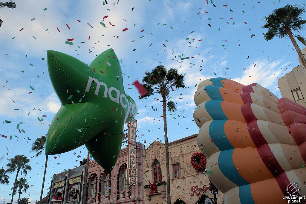 Macy's Holiday Parade 2015