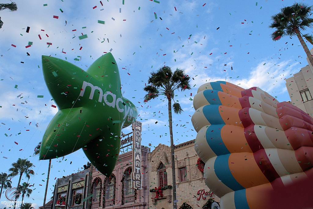 Macy's Holiday Parade 2015