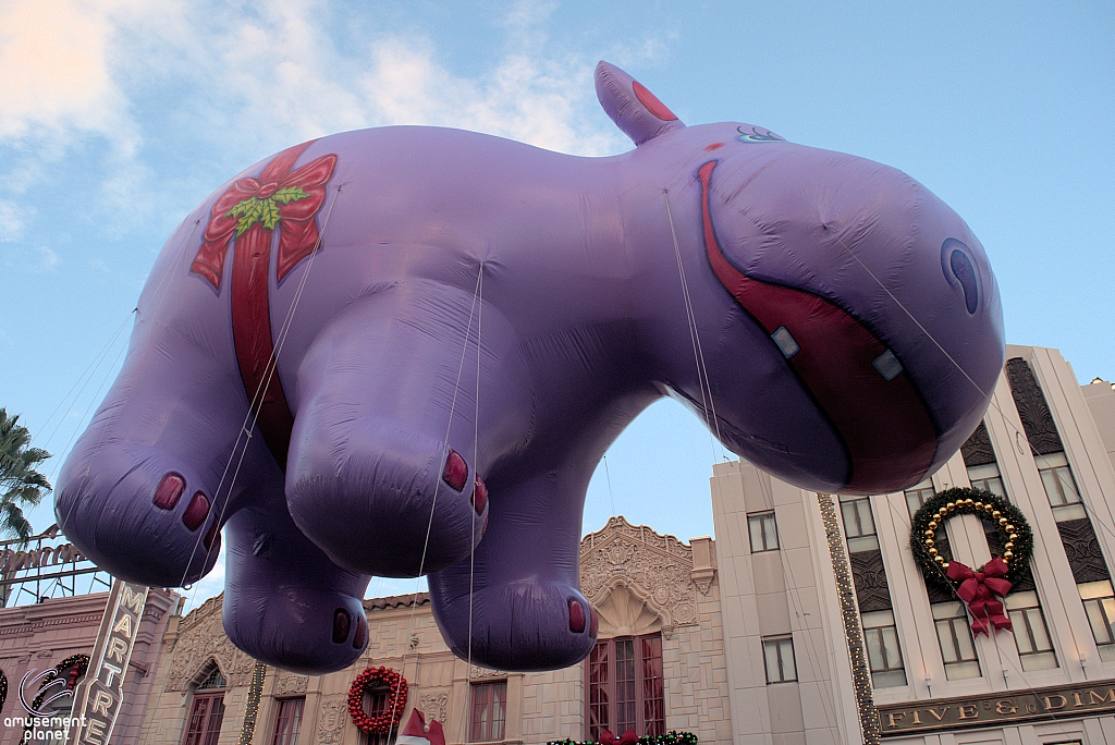 Macy's Holiday Parade 2015
