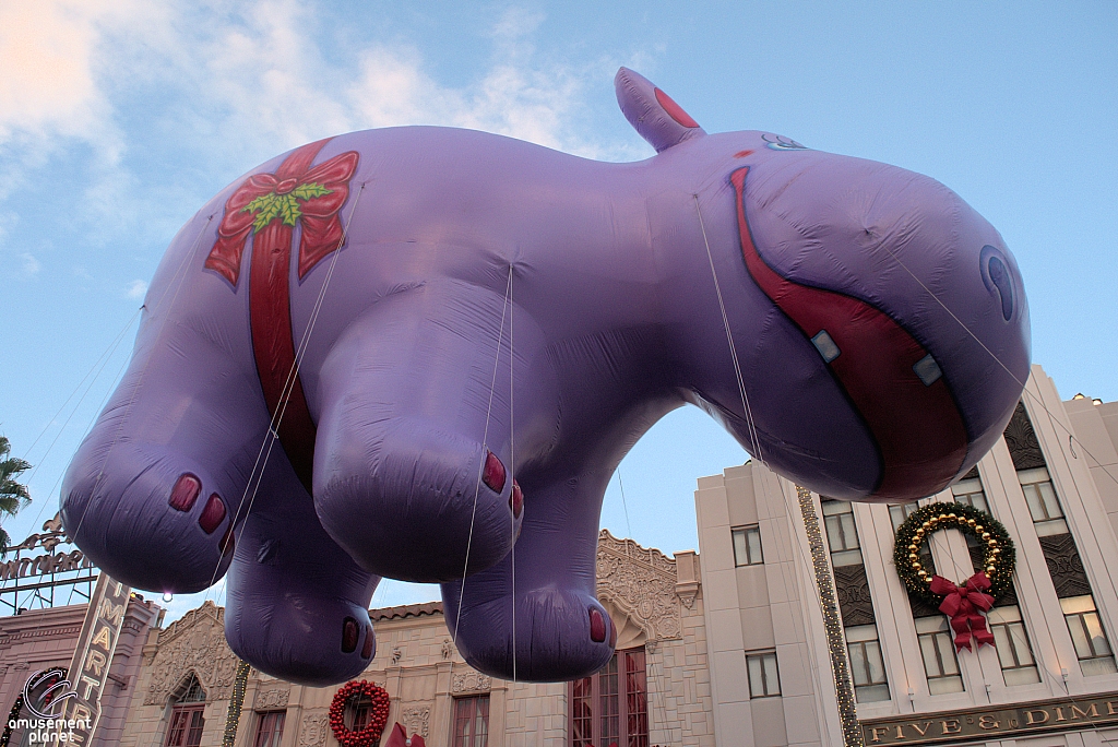 Macy's Holiday Parade 2015