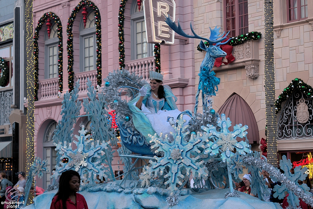 Macy's Holiday Parade 2015