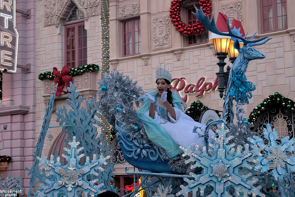 Macy's Holiday Parade 2015