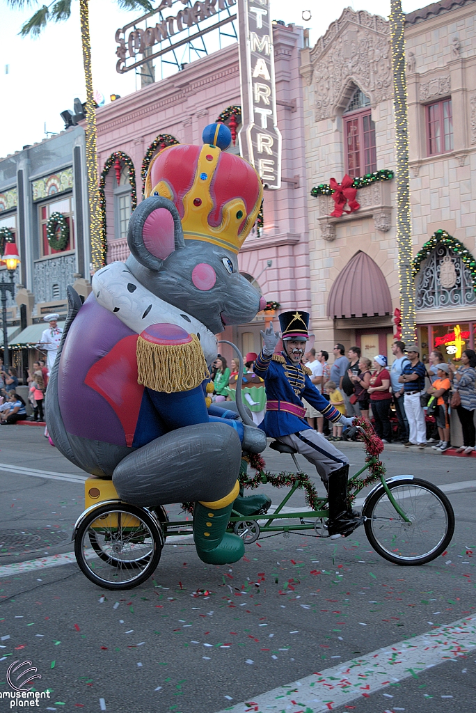 Macy's Holiday Parade 2015