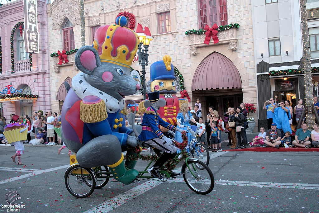 Macy's Holiday Parade 2015