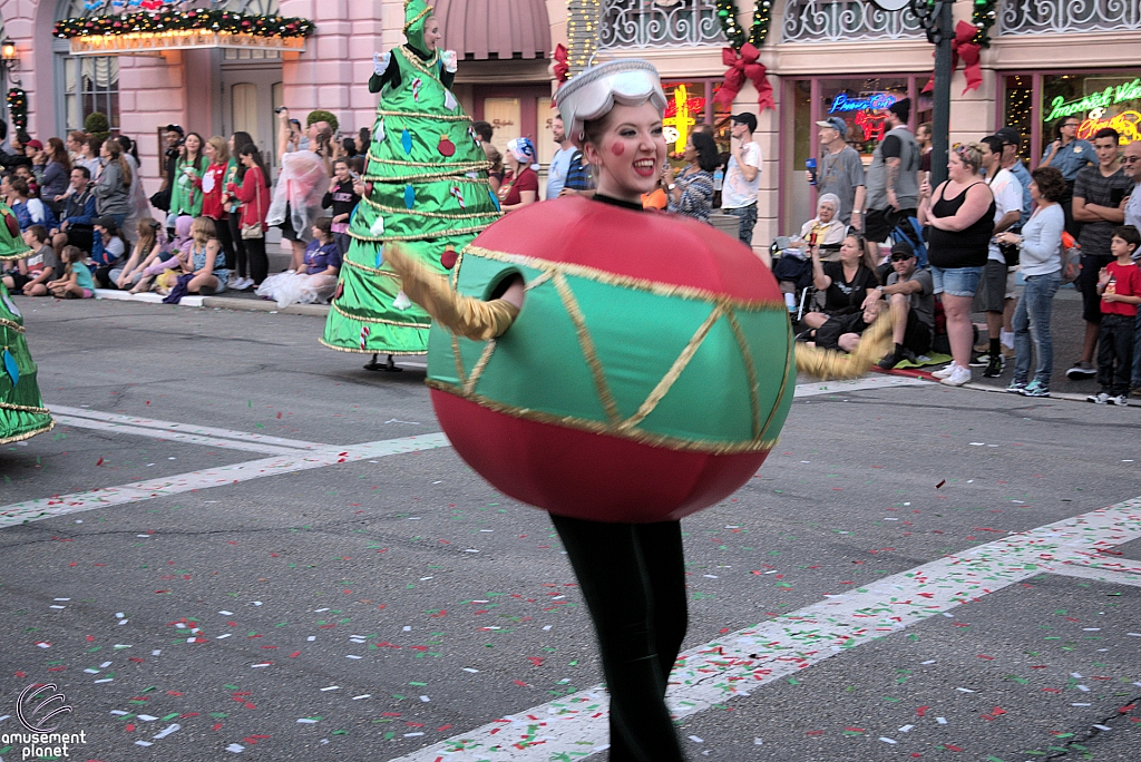 Macy's Holiday Parade 2015