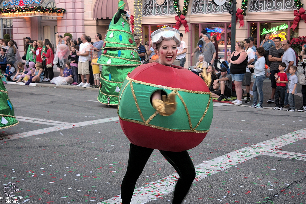 Macy's Holiday Parade 2015