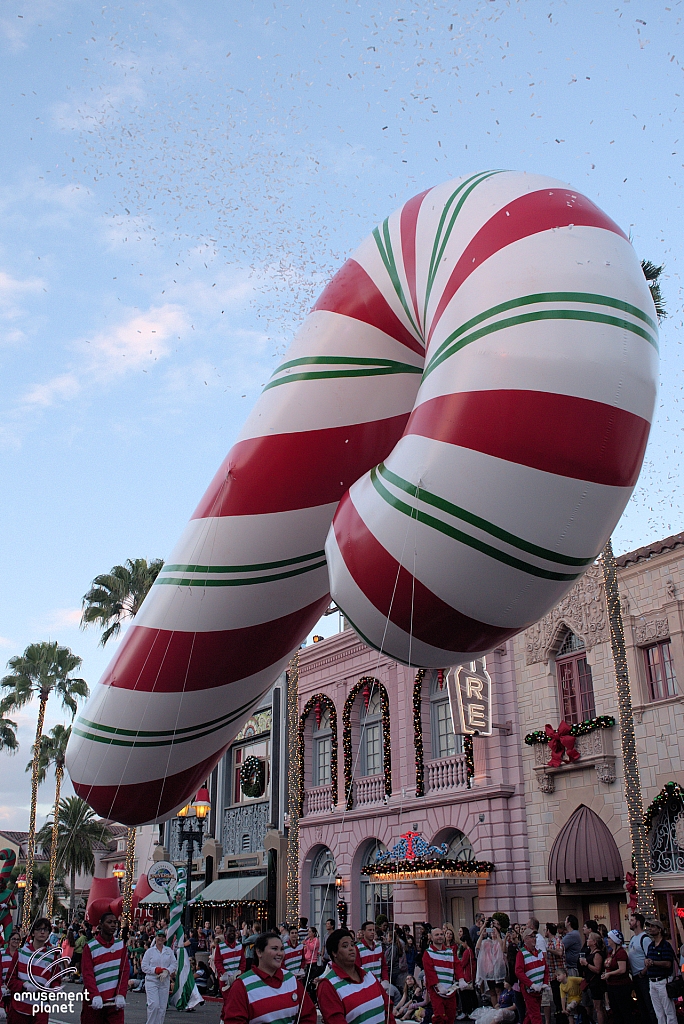 Macy's Holiday Parade 2015