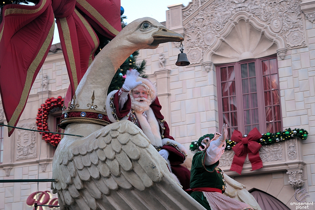 Macy's Holiday Parade 2015