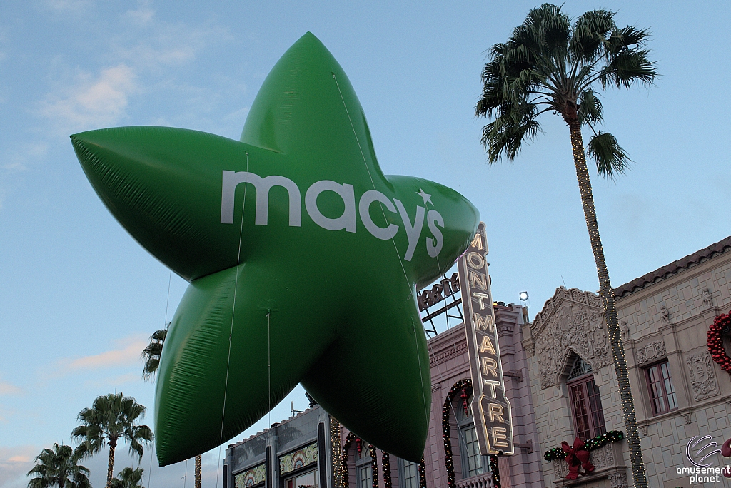 Macy's Holiday Parade 2015
