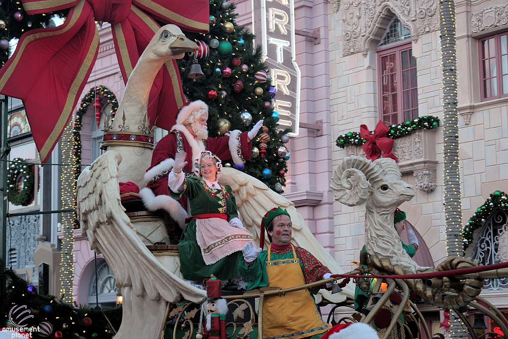 Macy's Holiday Parade 2015