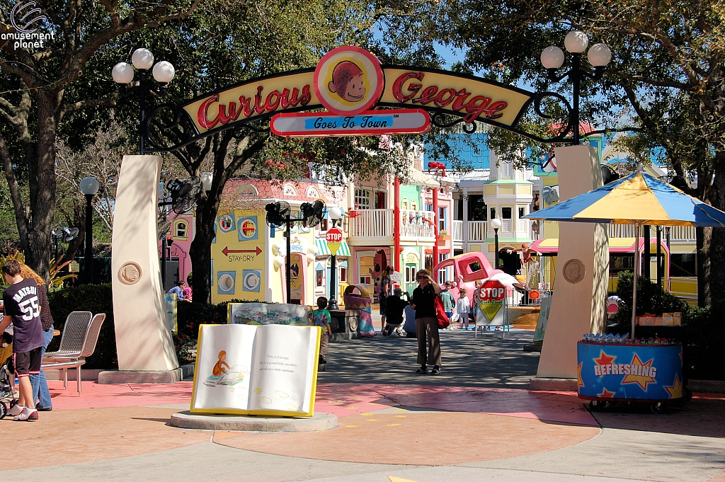 Curious George Goes to Town