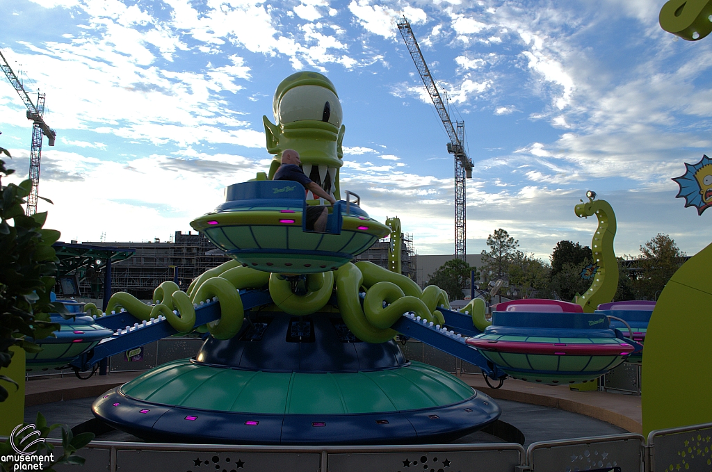 Kang & Kodos' Twirl 'n' Hurl