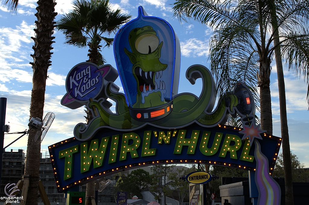Kang & Kodos' Twirl 'n' Hurl
