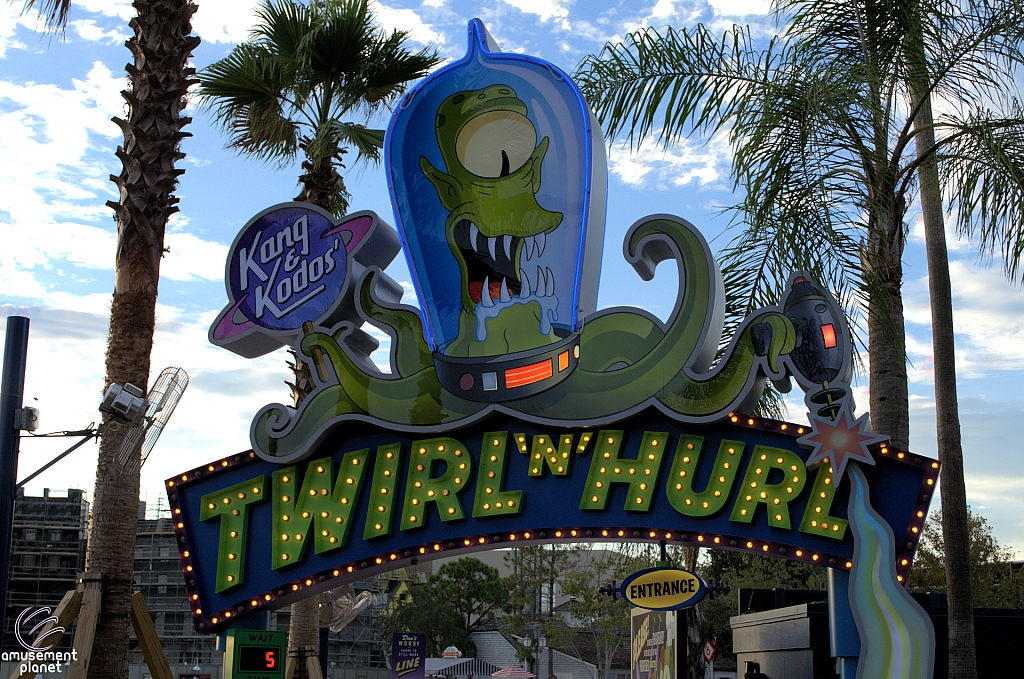 Kang & Kodos' Twirl 'n' Hurl