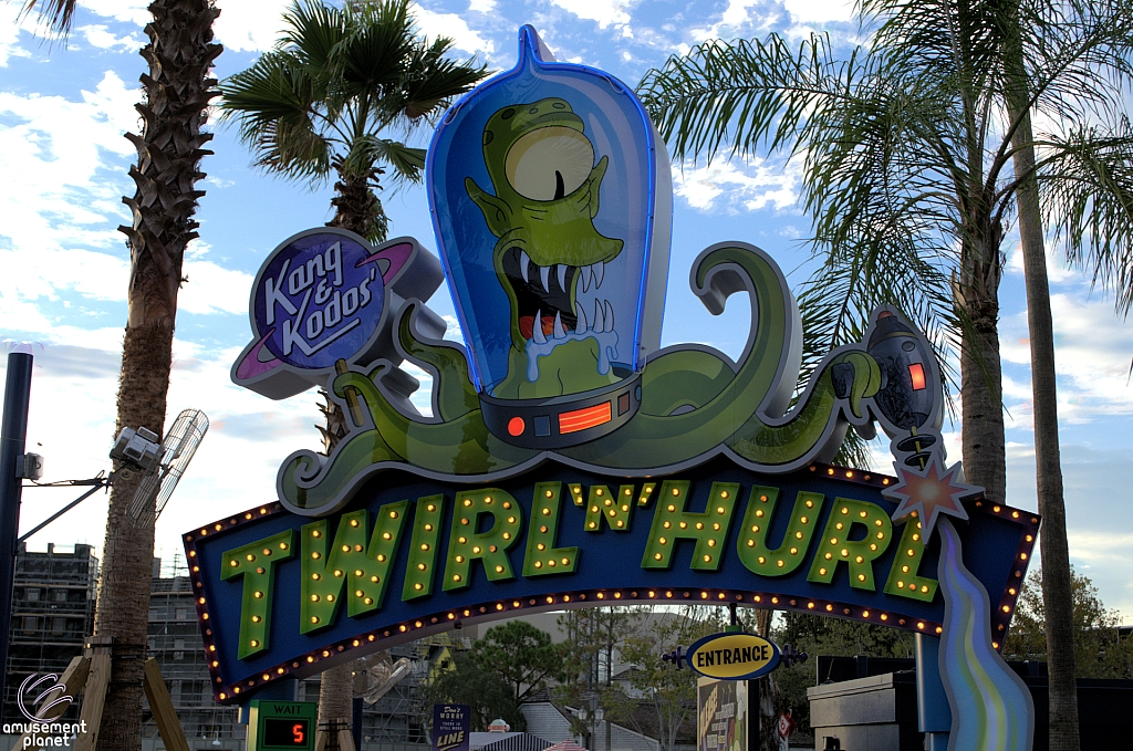 Kang & Kodos' Twirl 'n' Hurl