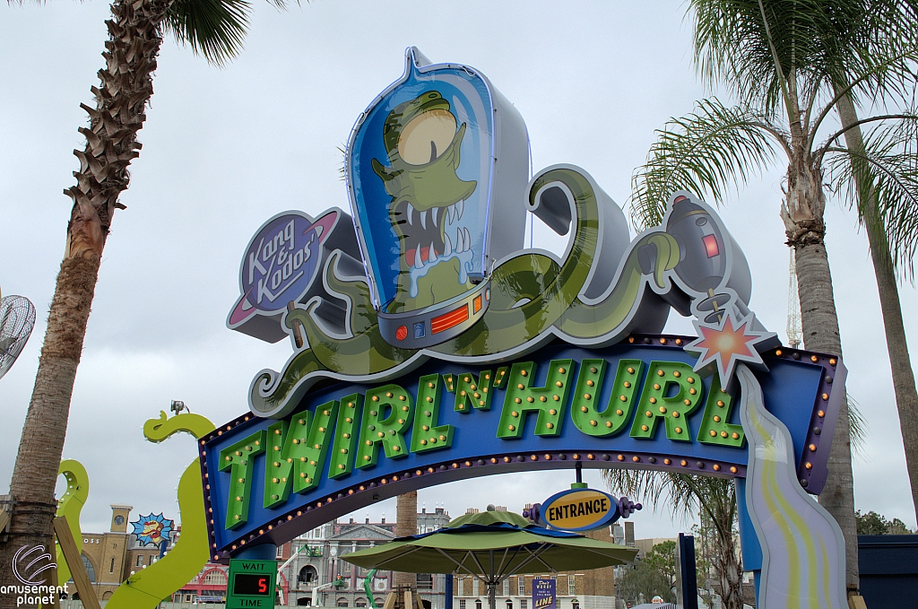 Kang & Kodos' Twirl 'n' Hurl